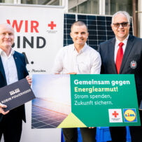 Simon Lindenthaler (Leiter Corporate Affairs bei Lidl Österreich), Valentin Neuhauser (Projektleiter bei Robin Powerhood) und Gerry Foitik (Rotkreuz-Bundesrettungskommandant)