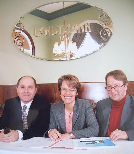 Pressekonferenz im Cafe Landtmann in Wien.