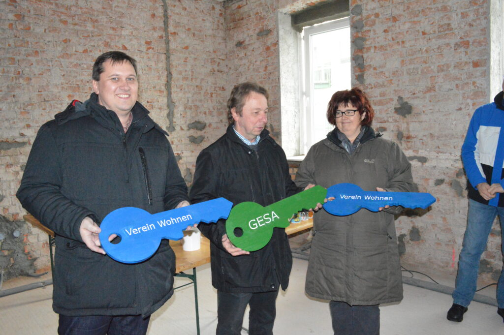 Geschäftsführungsübergabe von Johann Lechner an Ingrid Neuhauser