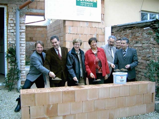 Reuenthalgasse, Gruppenfoto bei der Baustelleneröffnung.