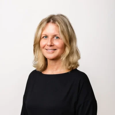 Portraitfoto von Erika Strasser